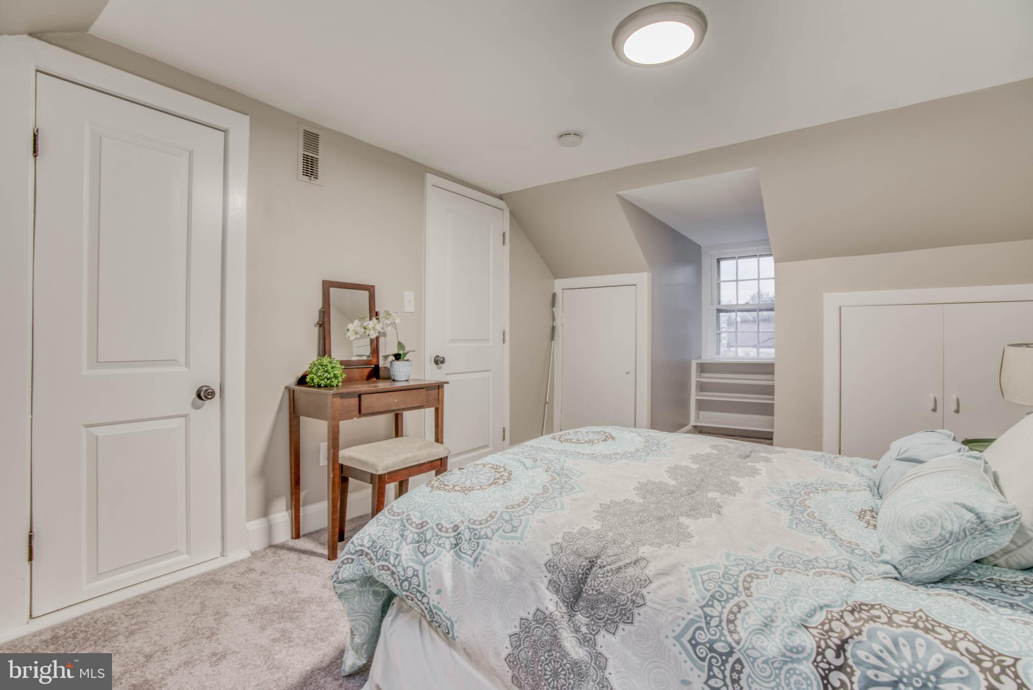 6505 Sherwood Road Baltimore, MD 21239 - Photo 39 of 58