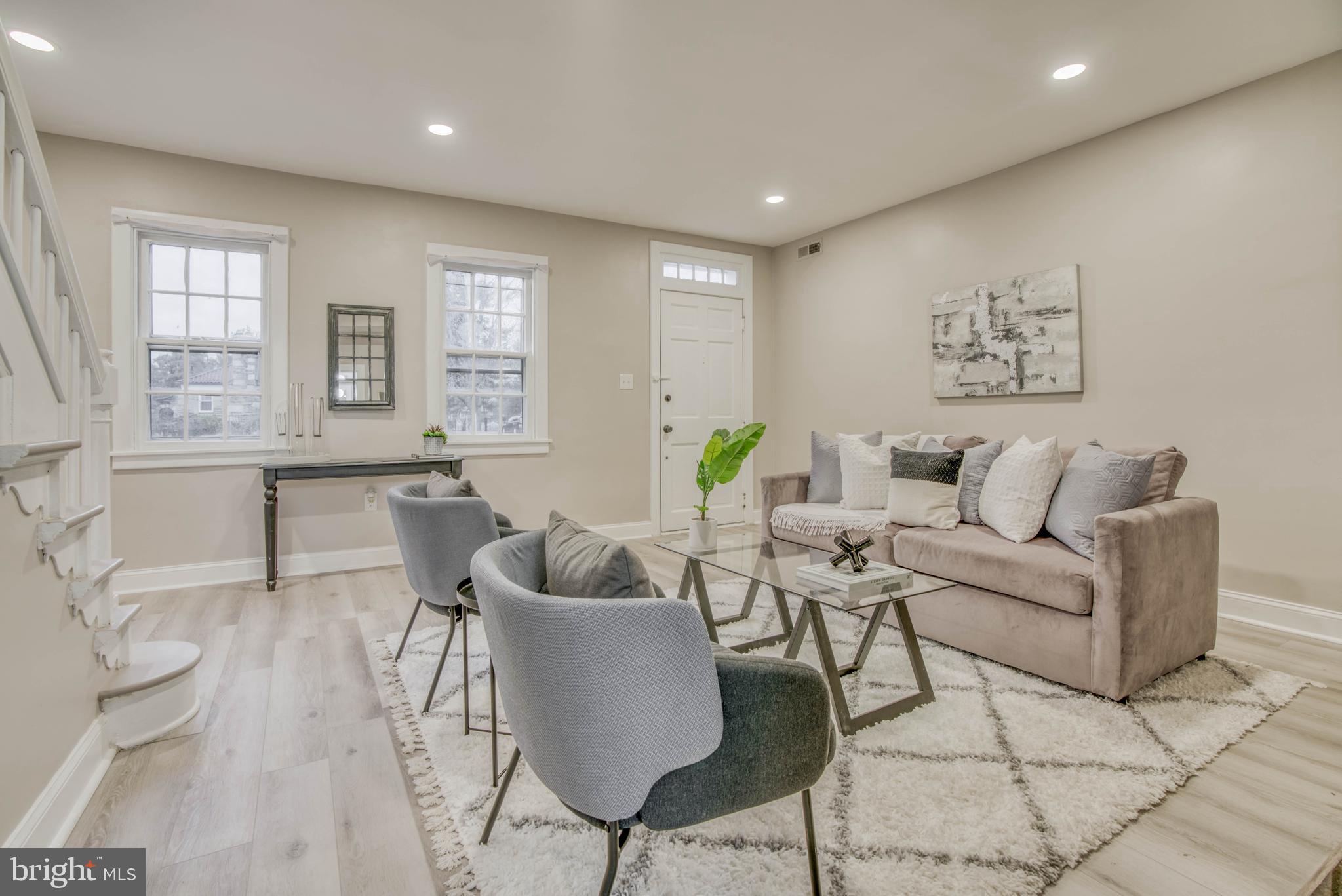 6505 Sherwood Road Baltimore, MD 21239 - Photo 10 of 58