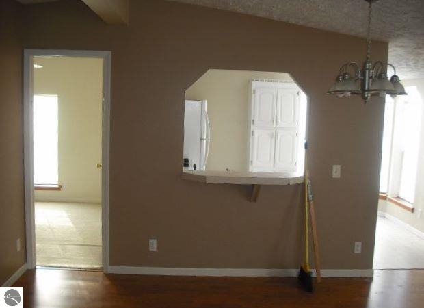 10240 North Reid Road Alma, MI 48801 - Photo 6 of 19 1793927-5.JPG