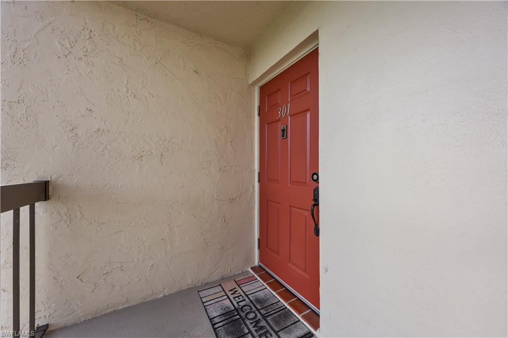 4372 27th Court Southwest, Unit 301 Naples, FL 34116 - Photo 27 of 37