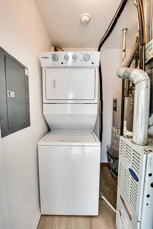 $2,200 | 1111 Brunswick Lane, Aurora, IL 60504