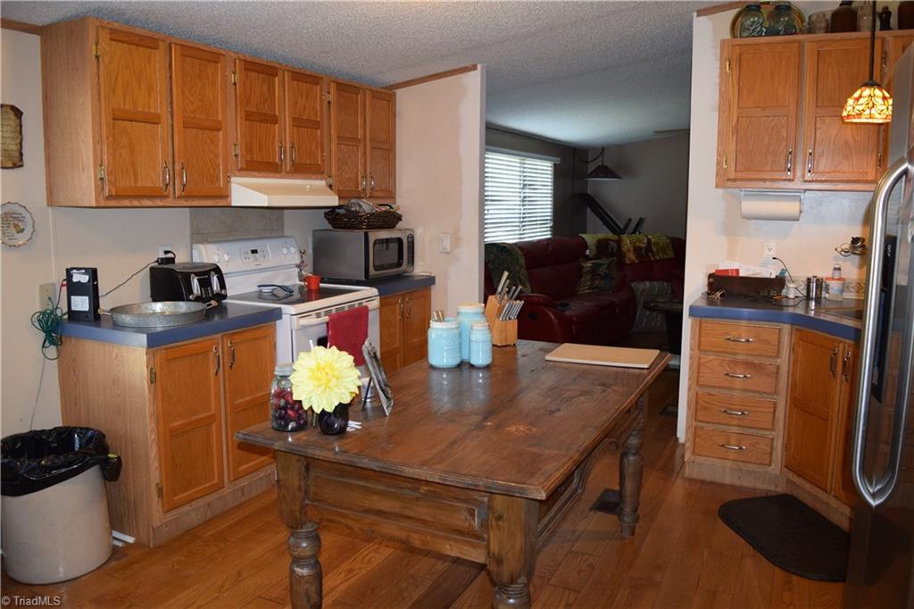 1046 Zeb Mabe Road Danbury, NC 27016 - Photo 8 of 24 Gallery Image 8