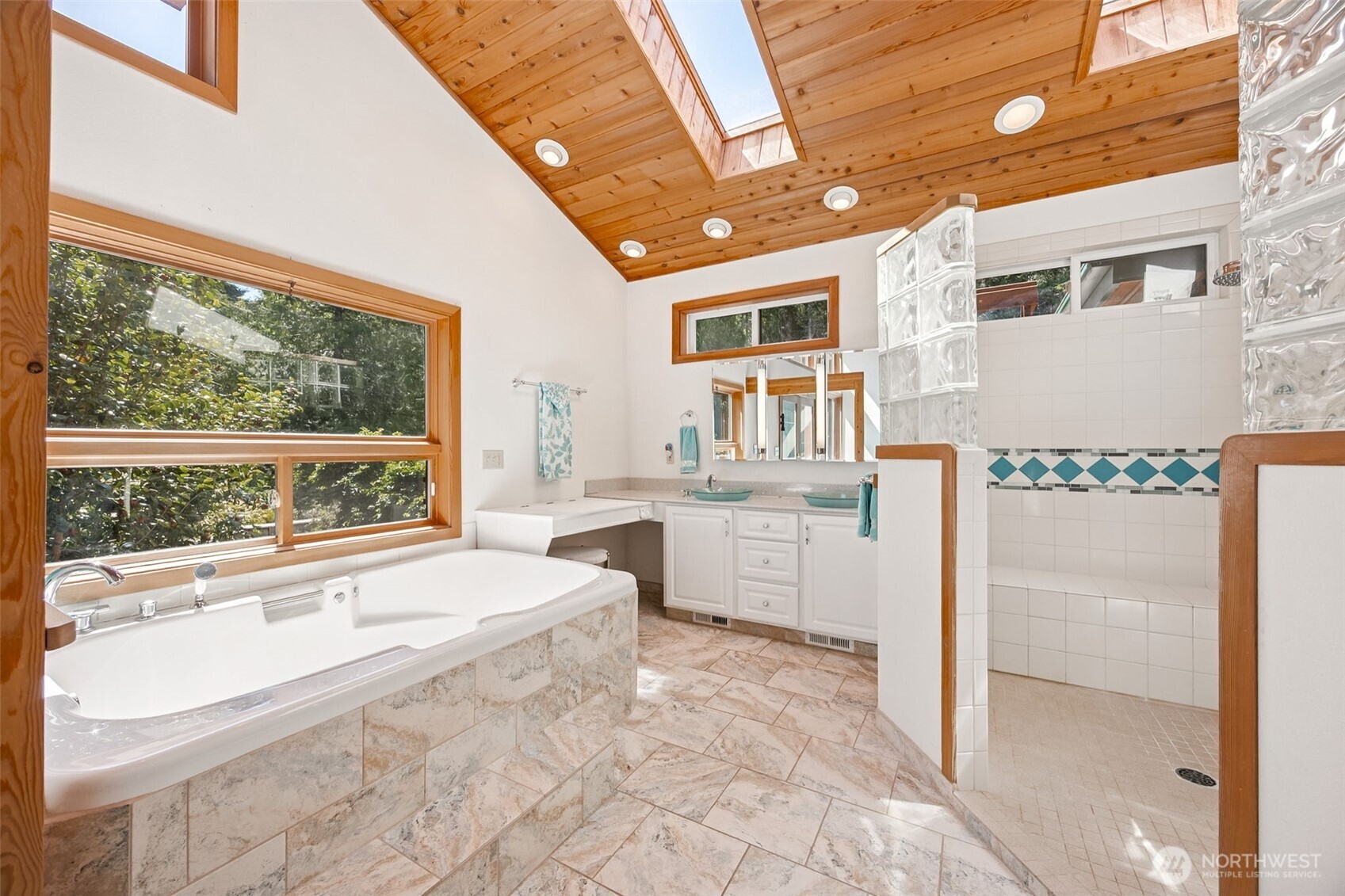 3581 Southeast Kamilche Point Road Shelton, WA 98584 - Photo 21 of 40 Gallery Image 21