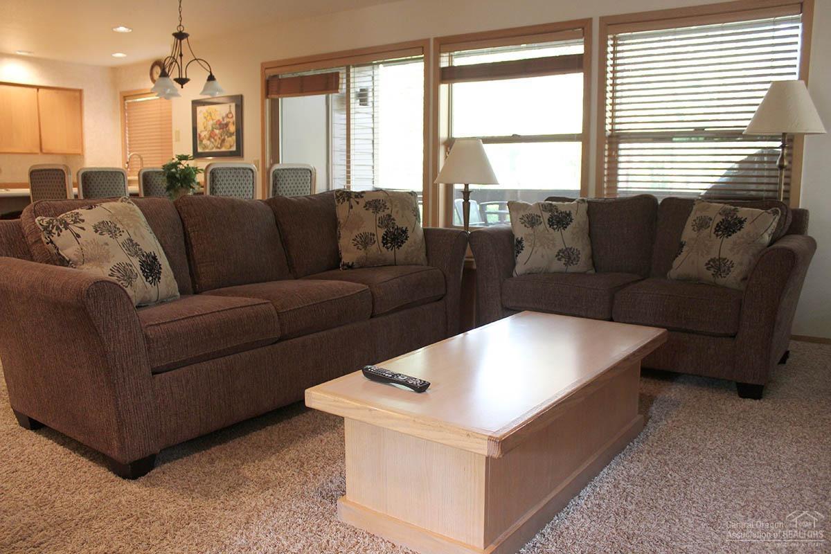 57405 Beaver Ridge Loop Sunriver, OR 97707 - Photo 4 of 23 Additional Photo