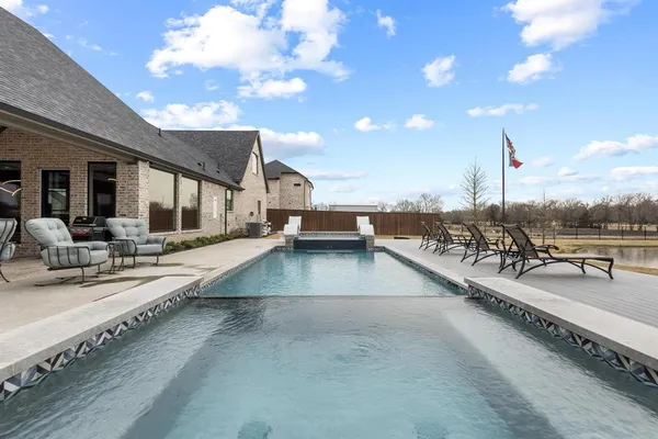 $949,000 | 1002 Tokala Street, Caddo Mills, TX 75135