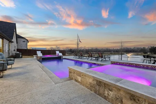 $949,000 | 1002 Tokala Street, Caddo Mills, TX 75135