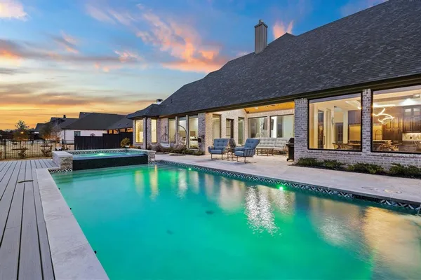 $949,000 | 1002 Tokala Street, Caddo Mills, TX 75135