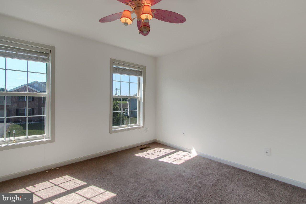 1335 Saddleback Road York, PA 17408 - Photo 15 of 25 Gallery Image 15