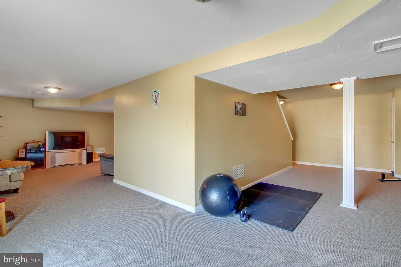1335 Saddleback Road York, PA 17408 - Photo 18 of 25 Gallery Image 18