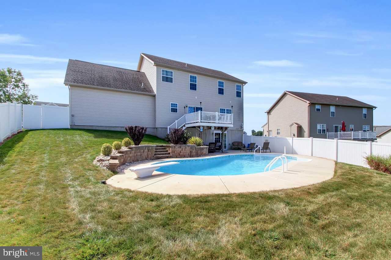 1335 Saddleback Road York, PA 17408 - Photo 21 of 25 Gallery Image 21