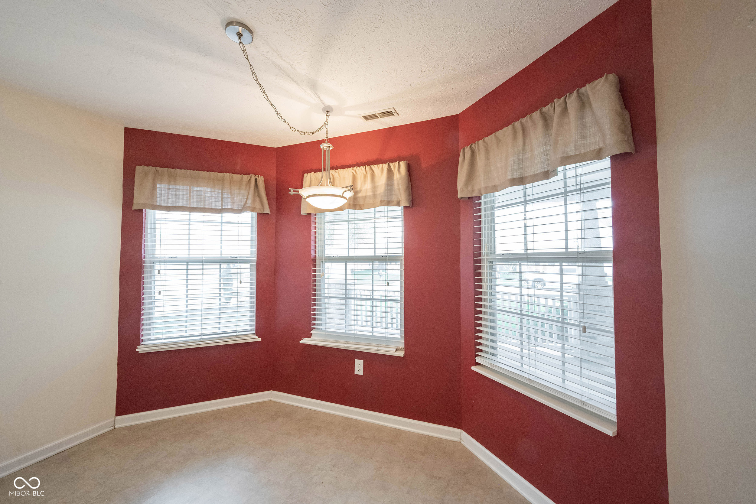 9660 Shasta Drive Fishers, IN 46038 - Photo 15 of 39