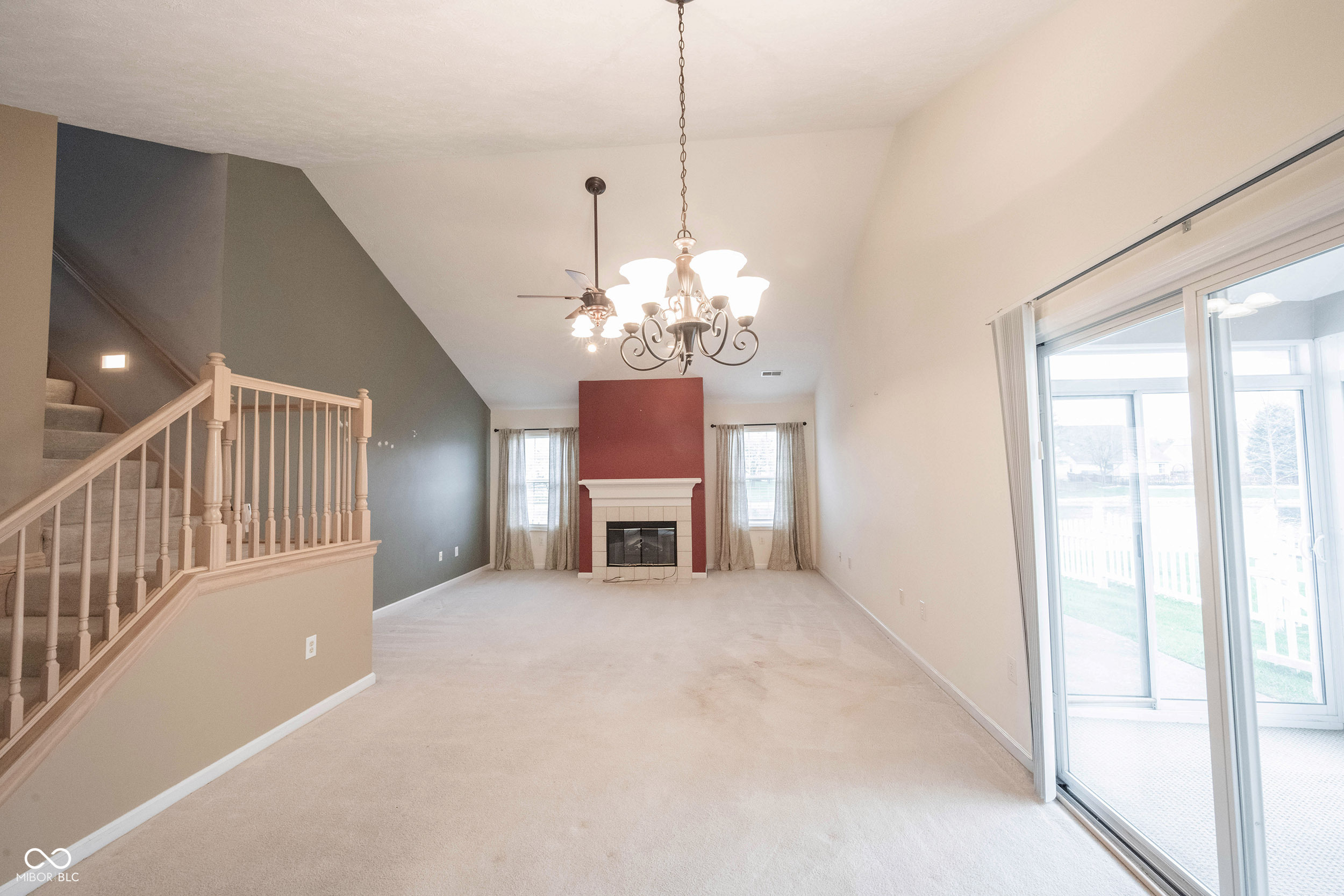 9660 Shasta Drive Fishers, IN 46038 - Photo 7 of 39