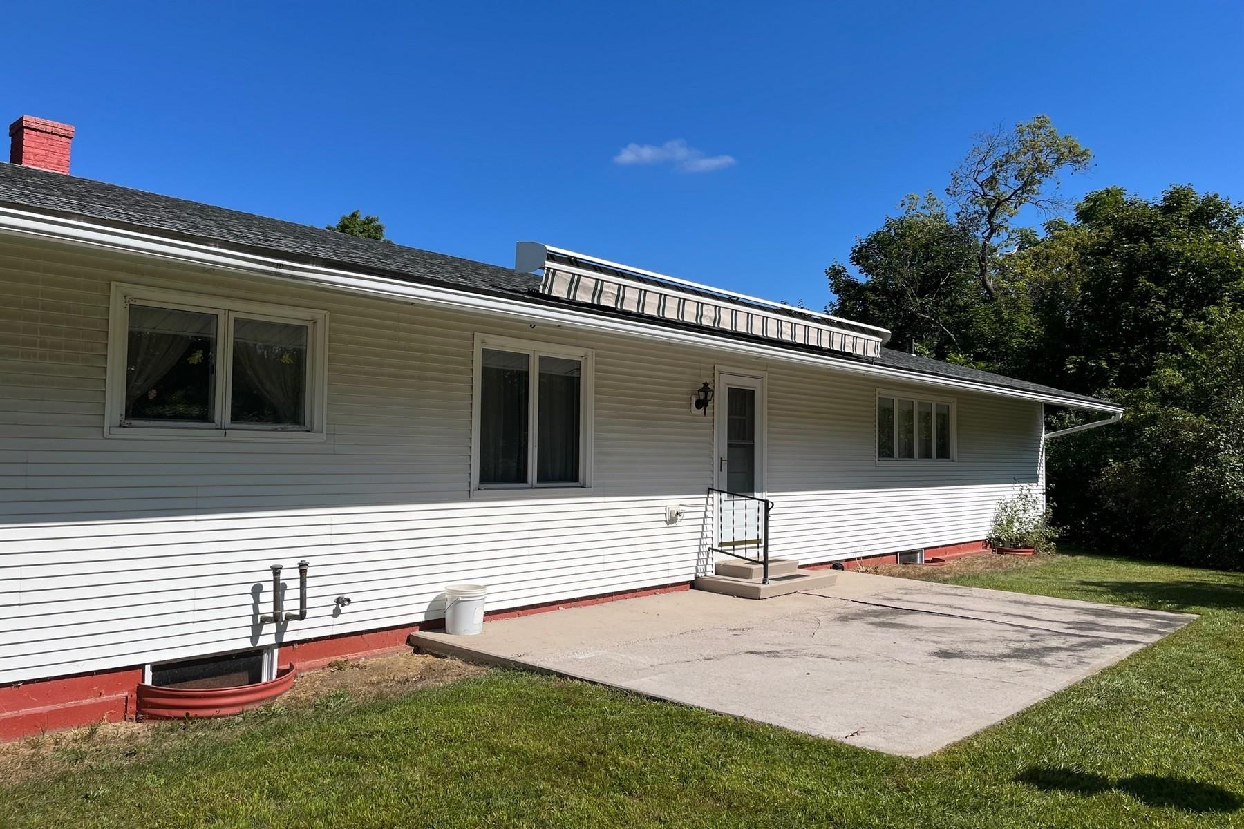 94 Jackson Avenue Rutland, VT 05701 - Photo 5 of 21