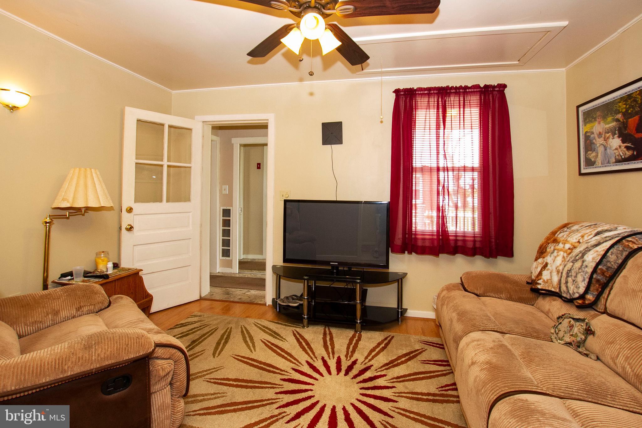 8628 Sandy Plains Road Baltimore, MD 21222 - Photo 22 of 39 Main Floor Den