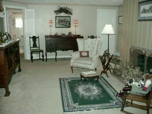 105 Beverly Road Butler, PA 16001 - Photo 2 of 8 Gallery Image 2