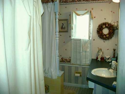 105 Beverly Road Butler, PA 16001 - Photo 6 of 8 Gallery Image 6