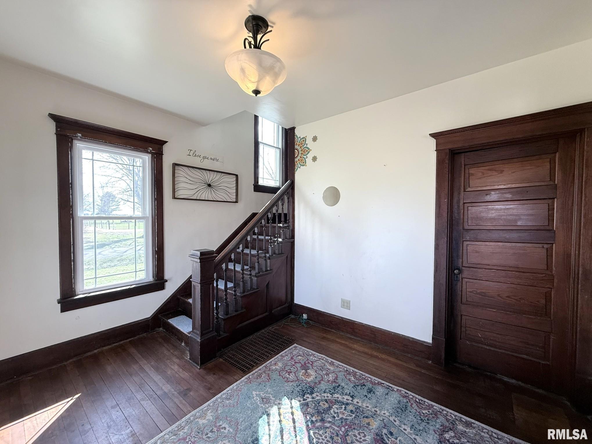 212 Academy Street Cameron, IL 61423 - Photo 19 of 56