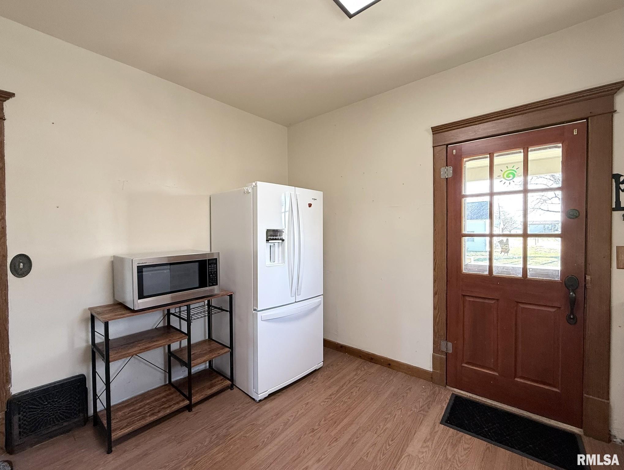 212 Academy Street Cameron, IL 61423 - Photo 33 of 56