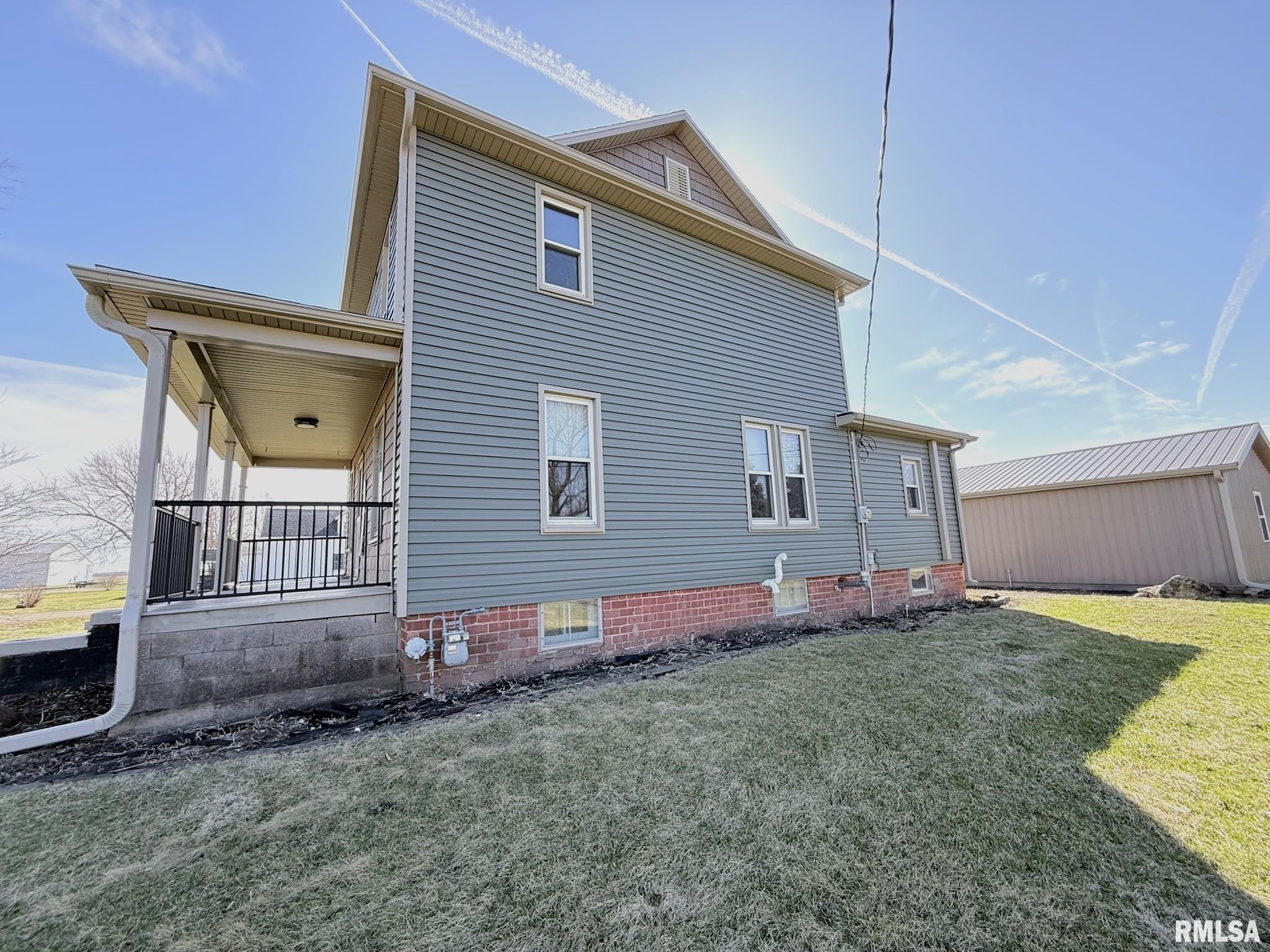 212 Academy Street Cameron, IL 61423 - Photo 9 of 56