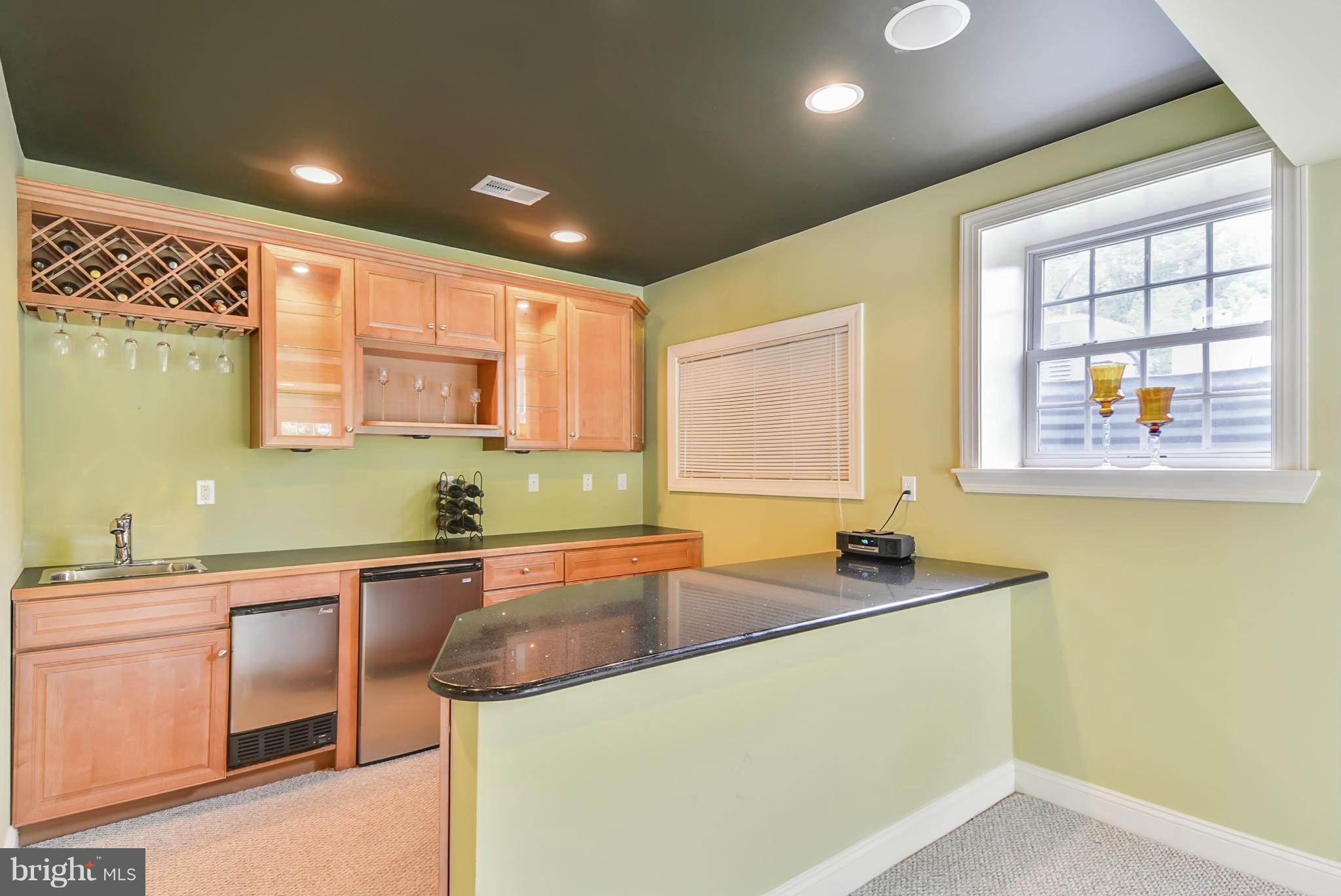 5261 Ed Prout Road Lothian, MD 20711 - Photo 26 of 28 Basement - Bar