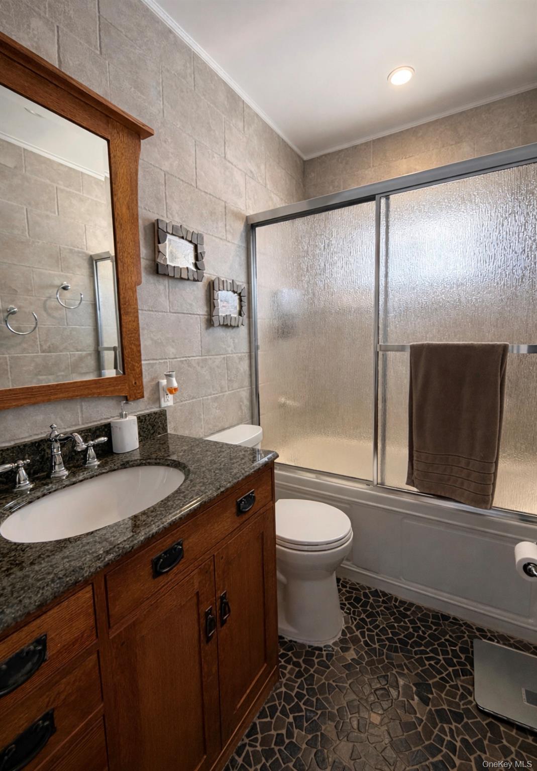 56 Beverly Road Merrick, NY 11566 - Photo 5 of 10