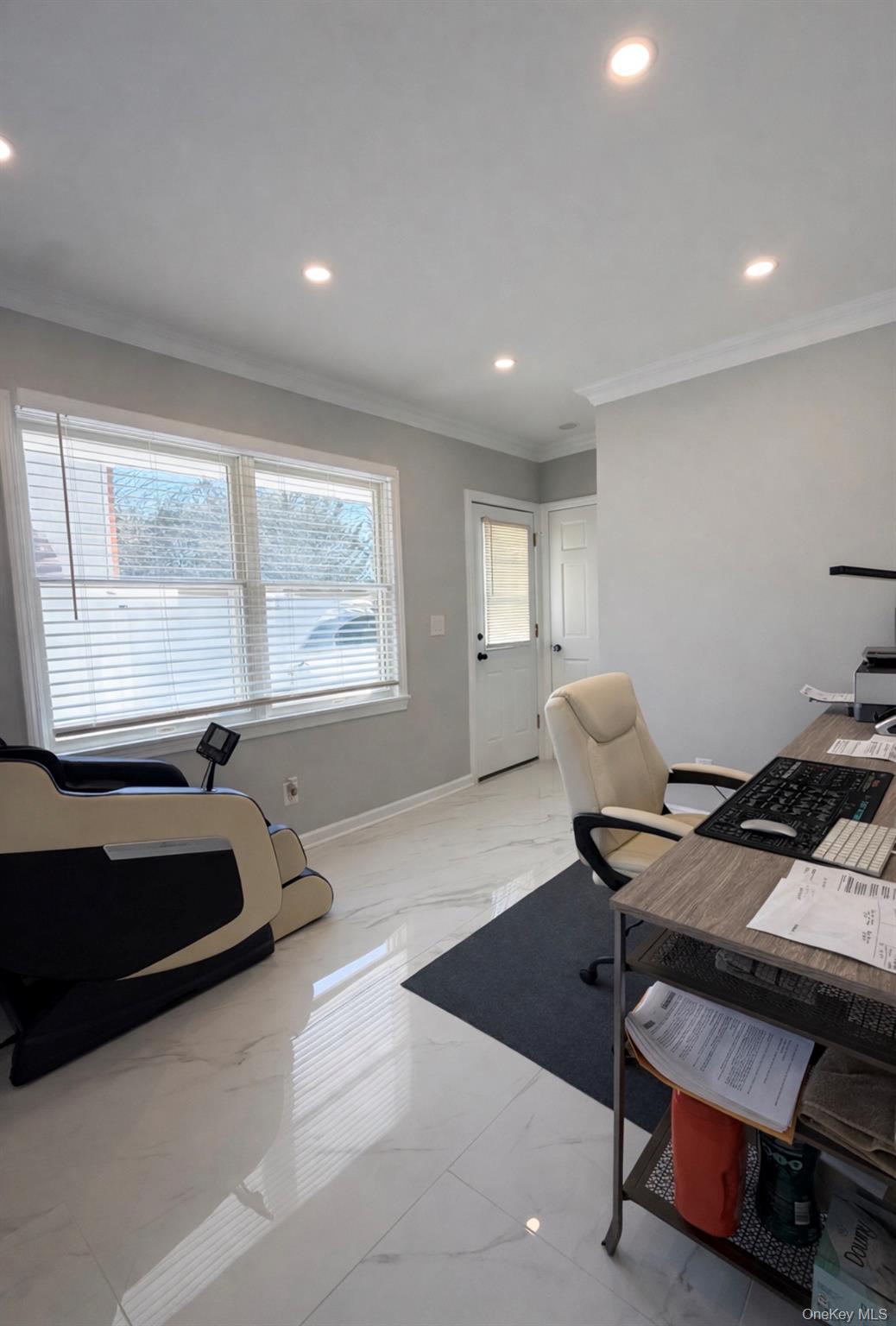 56 Beverly Road Merrick, NY 11566 - Photo 8 of 10