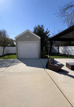 $4,900 | 56 Beverly Road, Merrick, NY 11566