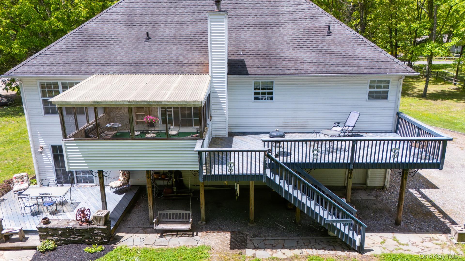41 West Old Farm Road Hopewell Junction, NY 12533 - Photo 4 of 44