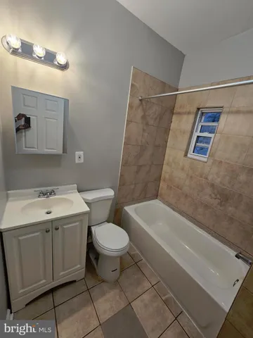 $1,000 | 2018 McCulloh Street, Unit A, Baltimore, MD 21217