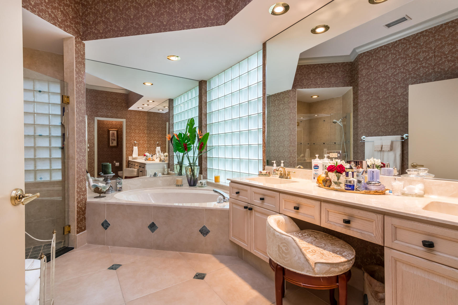 2391 Northwest 66th Drive Boca Raton, FL 33496 - Photo 12 of 23 photo-4