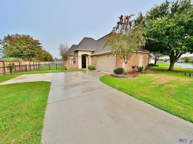 $299,000 | 10409 Springtree Avenue, Baton Rouge, LA 70810