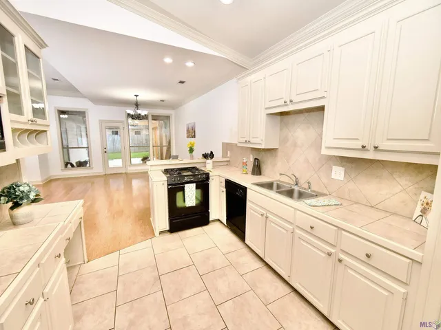 $299,000 | 10409 Springtree Avenue, Baton Rouge, LA 70810