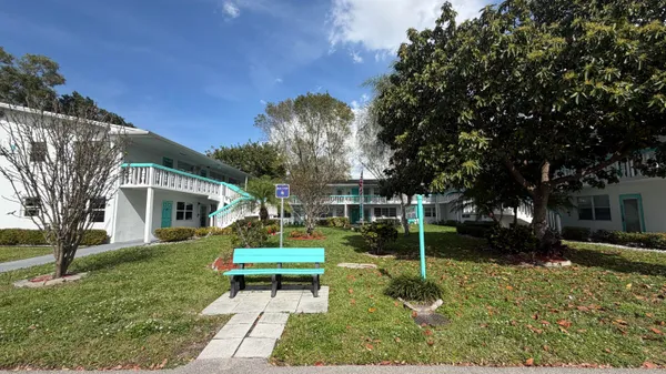 $1,500 | 319 Newport V, Deerfield Beach, FL 33442