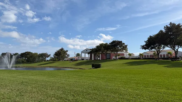 $1,500 | 319 Newport V, Deerfield Beach, FL 33442