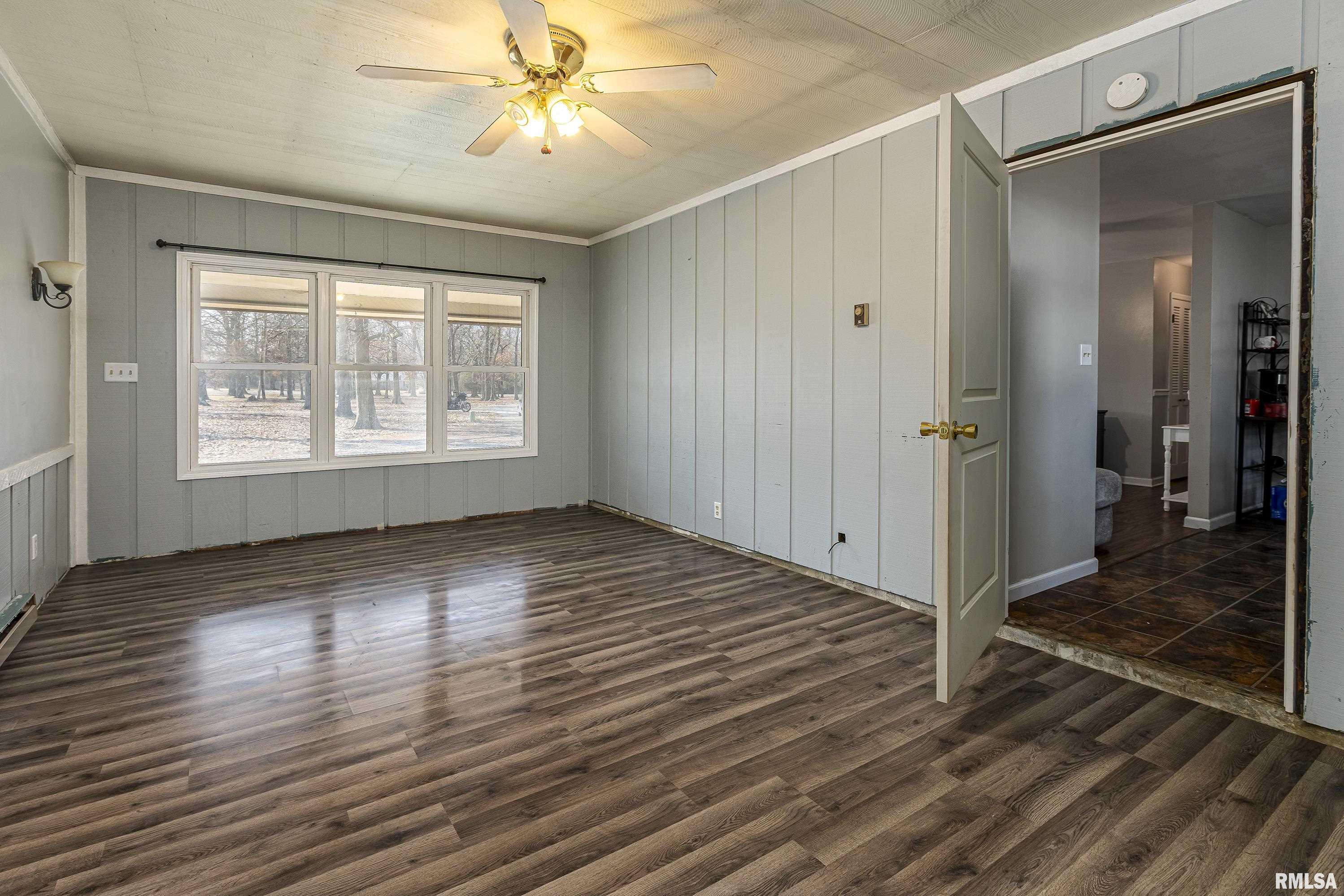 2220 Weaver Road Herrin, IL 62948 - Photo 18 of 36 Gallery Image 18