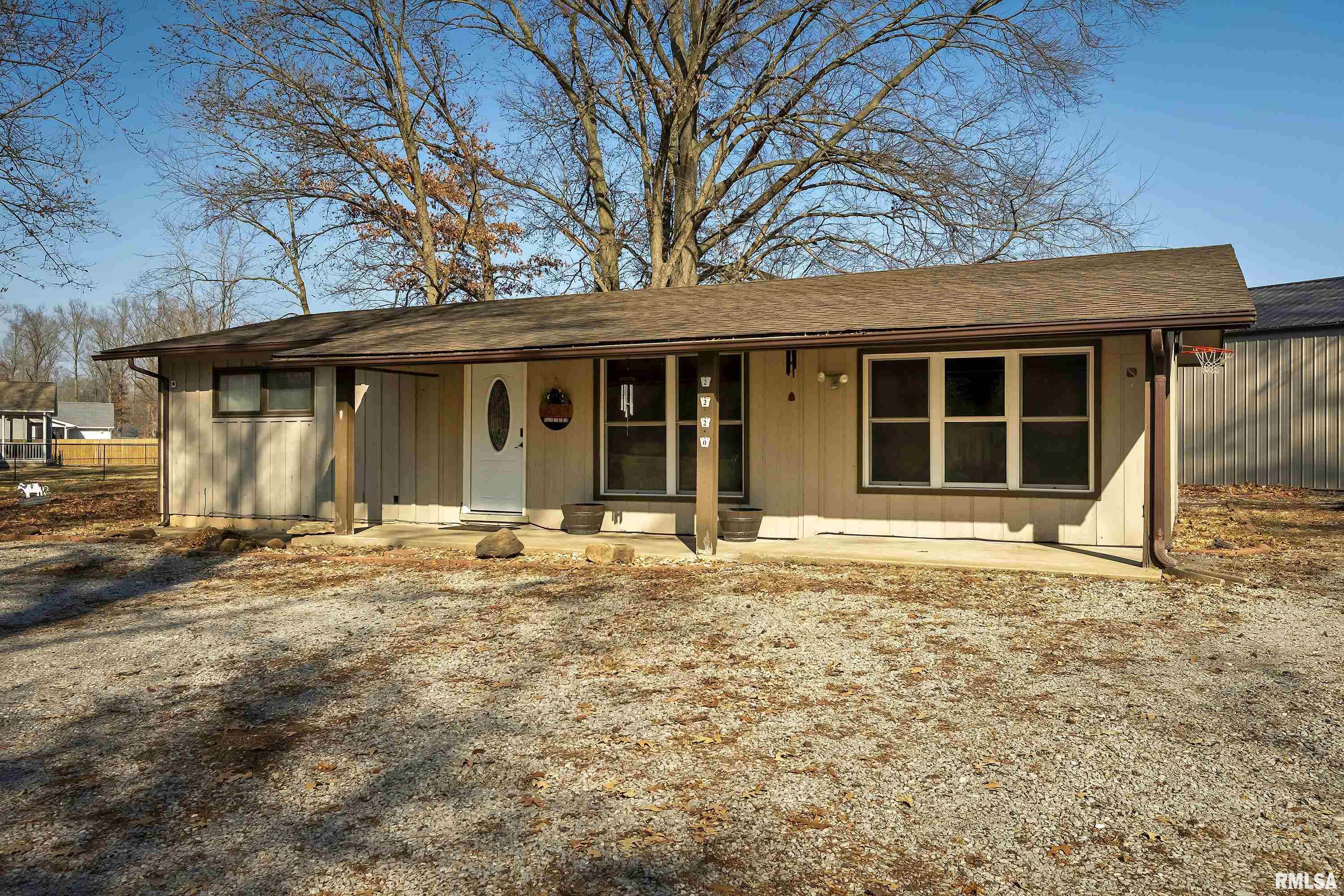 2220 Weaver Road Herrin, IL 62948 - Photo 2 of 36 Gallery Image 2