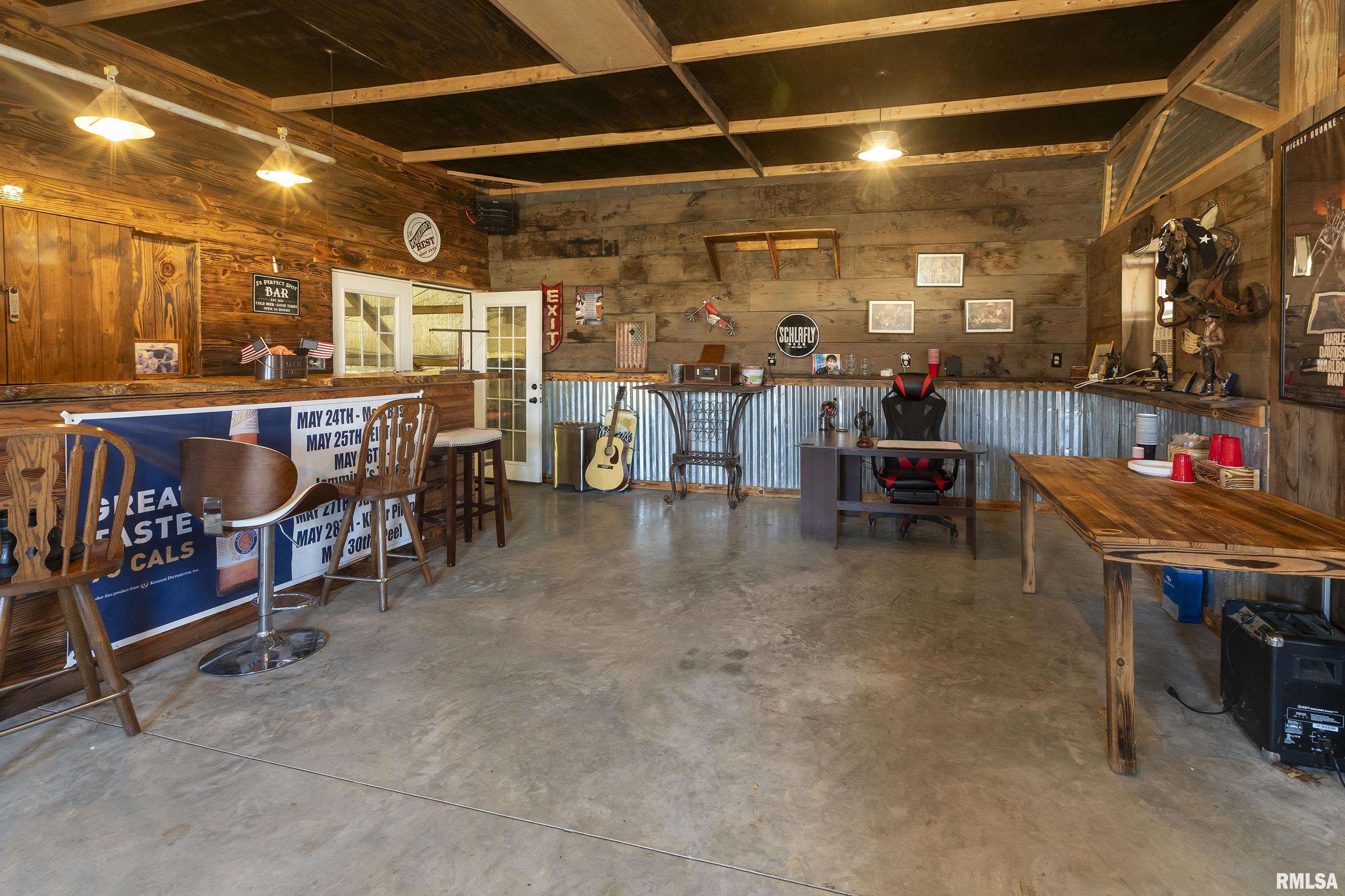 2220 Weaver Road Herrin, IL 62948 - Photo 24 of 36 Gallery Image 24