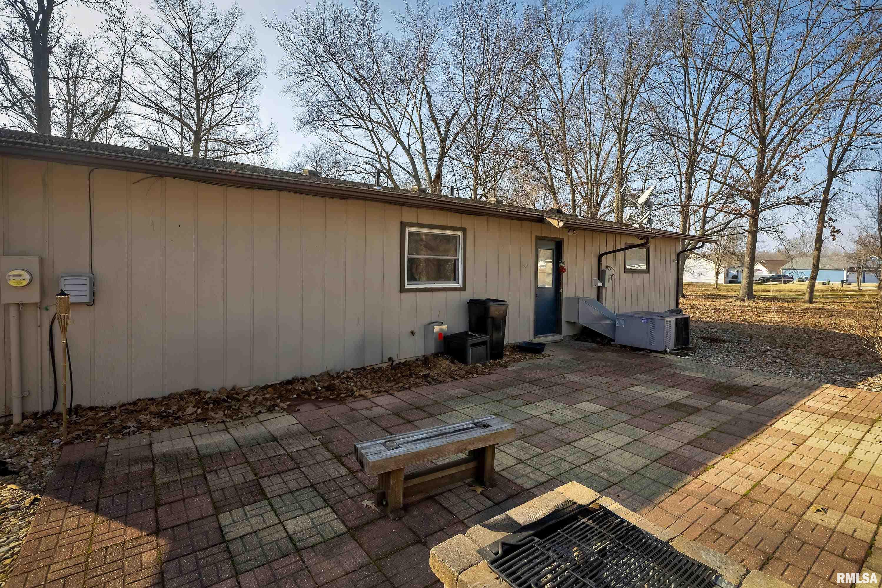 2220 Weaver Road Herrin, IL 62948 - Photo 25 of 36 Gallery Image 25