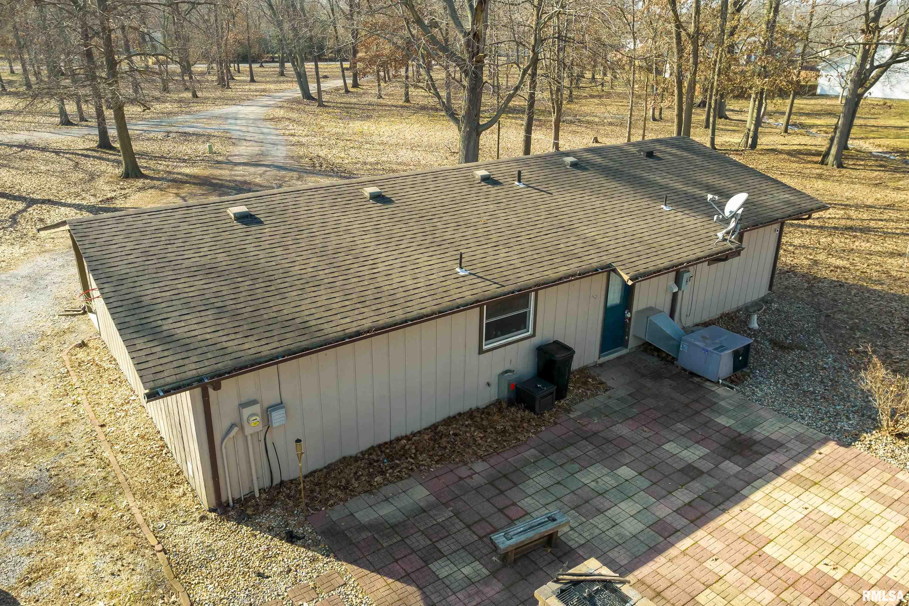 2220 Weaver Road Herrin, IL 62948 - Photo 34 of 36 Gallery Image 34