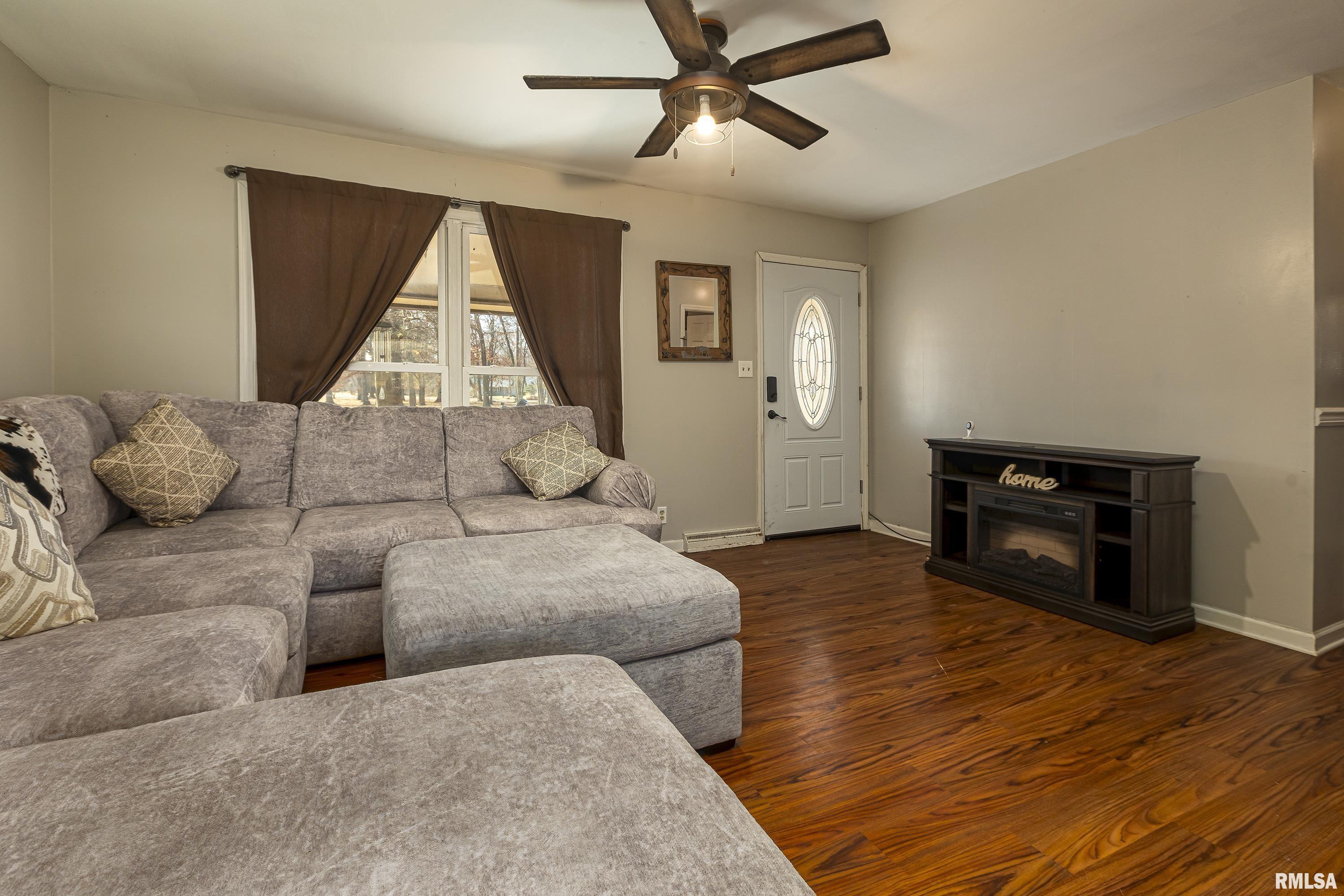 2220 Weaver Road Herrin, IL 62948 - Photo 7 of 36 Gallery Image 7