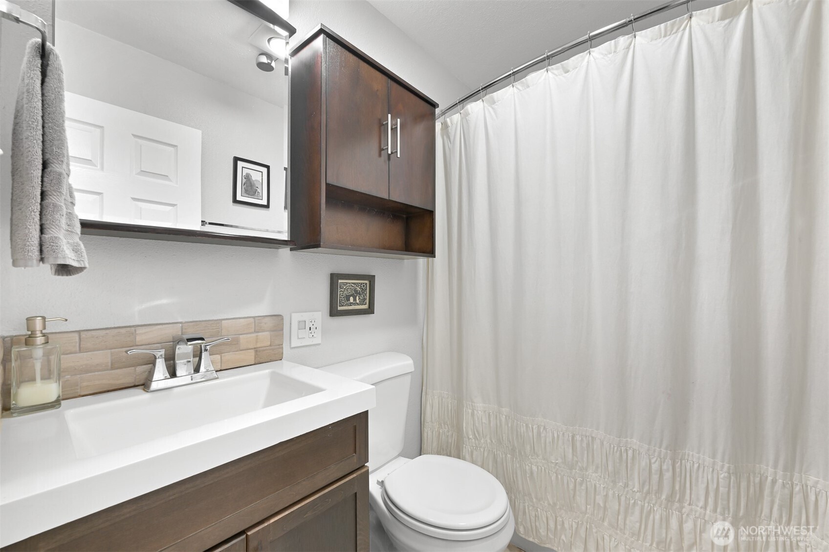 8173 Harborview Road Blaine, WA 98230 - Photo 15 of 28 Gallery Image 15