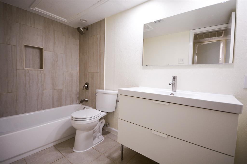 12816 Midway Road, Unit 1067 Dallas, TX 75244 - Photo 13 of 17