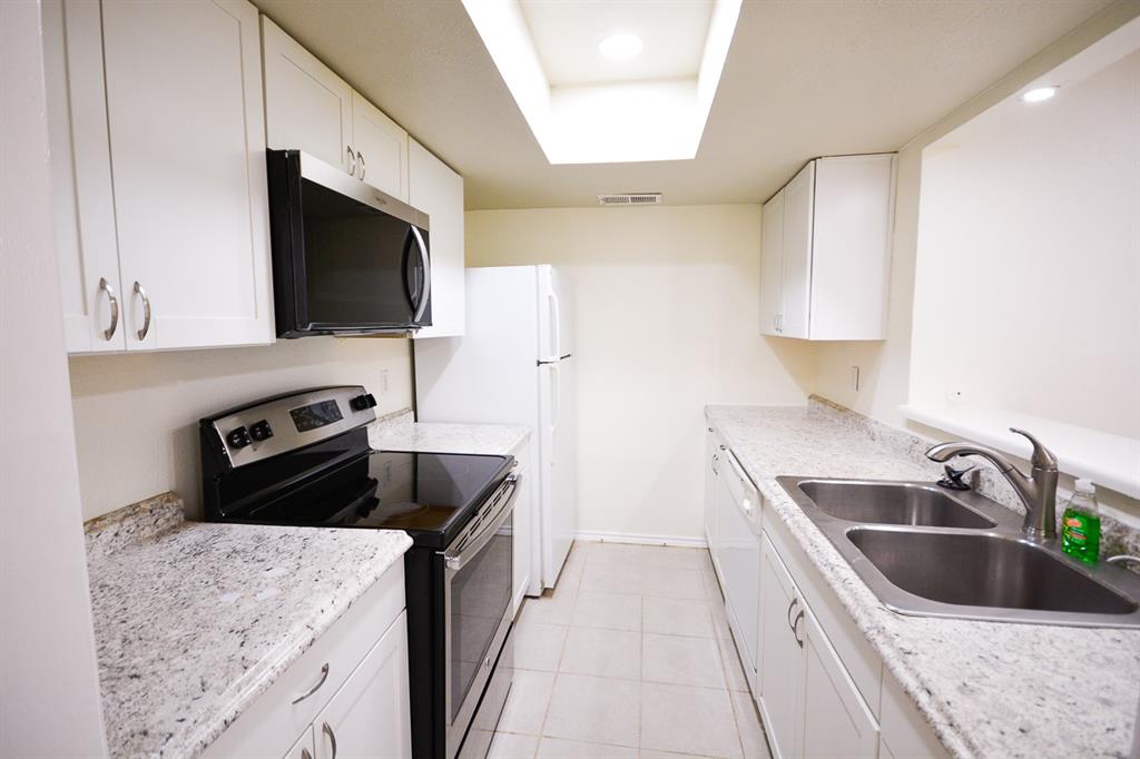 12816 Midway Road, Unit 1067 Dallas, TX 75244 - Photo 7 of 17