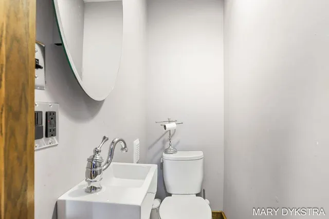 $330,000 | 1019 Calvin Avenue Southeast, Grand Rapids, MI 49506