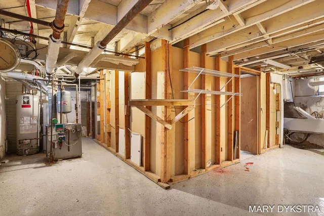 $330,000 | 1019 Calvin Avenue Southeast, Grand Rapids, MI 49506