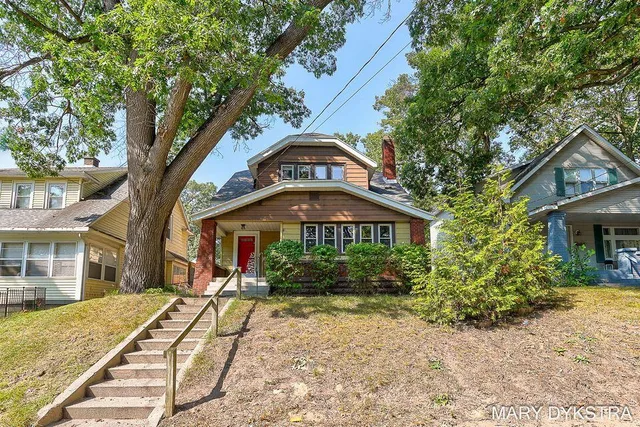 $330,000 | 1019 Calvin Avenue Southeast, Grand Rapids, MI 49506