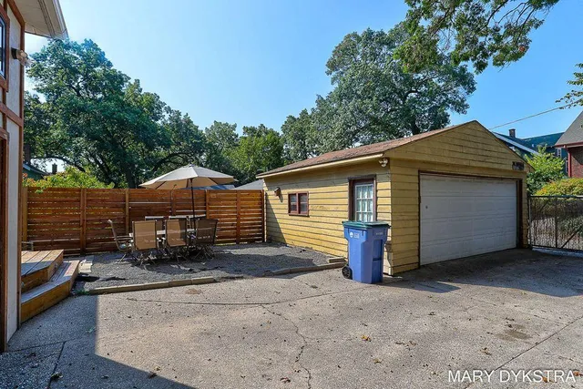 $330,000 | 1019 Calvin Avenue Southeast, Grand Rapids, MI 49506