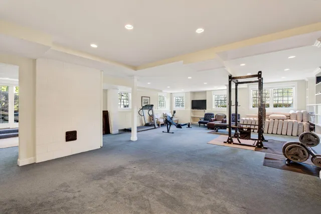 $2,495,000 | 87 Woodville Road, Falmouth, ME 04105