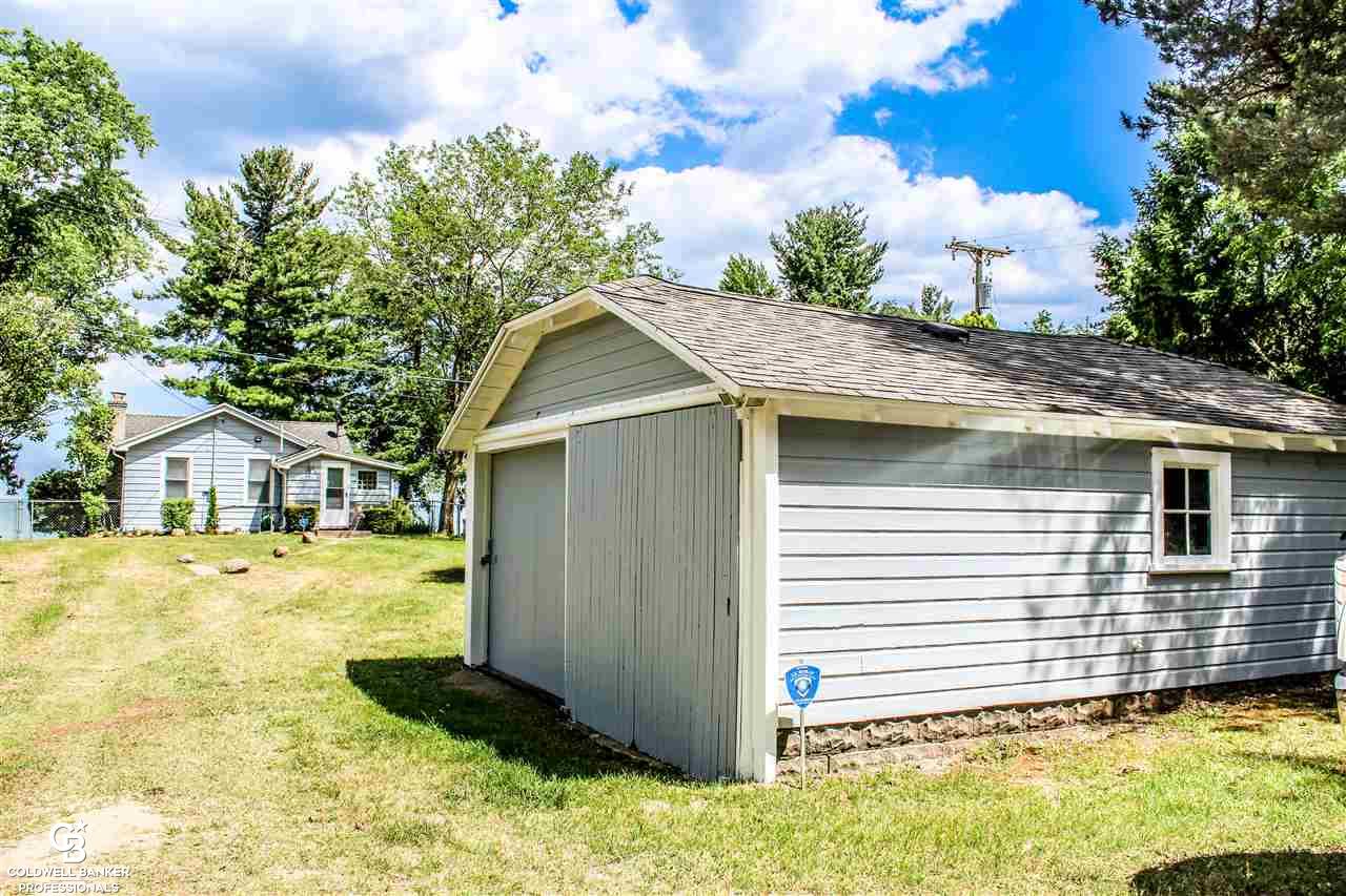 8701 Lakeshore Road Lexington, MI 48450 - Photo 21 of 29