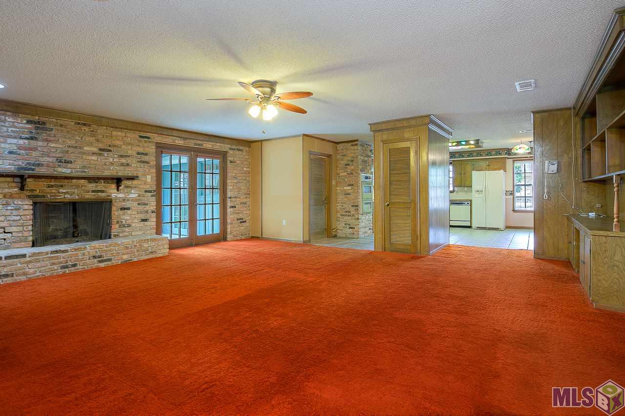 11620 Rue De Tonti Baton Rouge, LA 70810 - Photo 3 of 13 Family Room